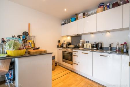 1 bedroom Flat to let in Perry Vale, Forest Hill, London, SE23