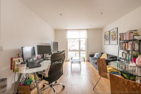 1 bedroom Flat to let in Perry Vale, Forest Hill, London, SE23