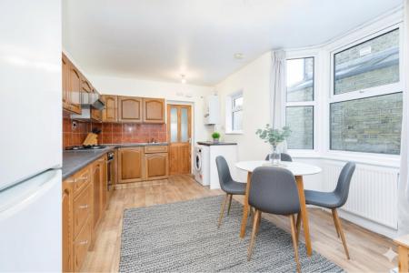 1 bedroom Flat to let in Rodwell Road, East Dulwich, London, SE22