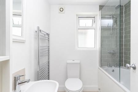 2 bedroom Flat to let in Bellenden Road, Bellenden, London, SE15