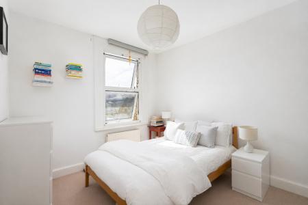 2 bedroom Flat to let in Bellenden Road, Bellenden, London, SE15