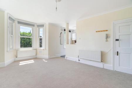 2 bedroom Flat to let in Waldram Park Road, Forest Hill, London, SE23