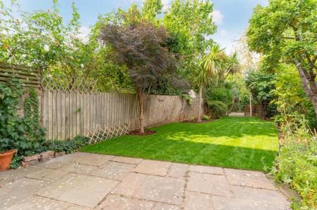 3 bedroom Semi-detached house for sale in Dunstans Road, London, SE22