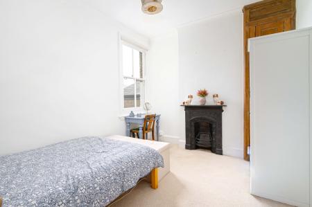 3 bedroom Semi-detached house for sale in Dunstans Road, London, SE22