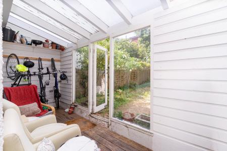 3 bedroom Semi-detached house to let in Tulsemere Road, West Norwood, London, SE27