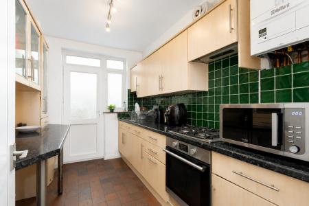 3 bedroom Semi-detached house to let in Tulsemere Road, West Norwood, London, SE27