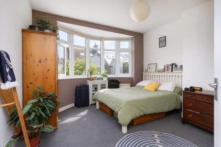 3 bedroom Semi-detached house to let in Tulsemere Road, West Norwood, London, SE27