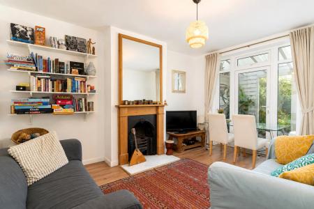 3 bedroom Semi-detached house to let in Tulsemere Road, West Norwood, London, SE27