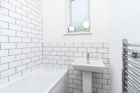 3 bedroom Semi-detached house to let in Tulsemere Road, West Norwood, London, SE27