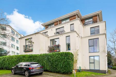 2 bedroom Flat to let in Taymount Rise, Forest Hill, London, SE23