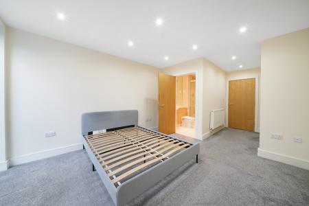 2 bedroom Flat to let in Taymount Rise, Forest Hill, London, SE23
