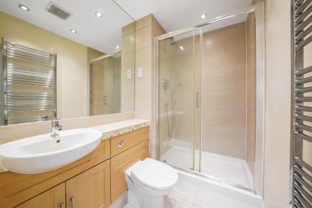 2 bedroom Flat to let in Taymount Rise, Forest Hill, London, SE23