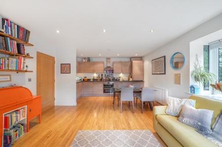 1 bedroom Flat to let in Dacres Road, Forest Hill, London, SE23