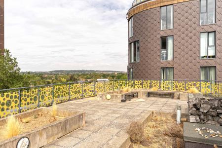 2 bedroom Flat for sale in Station Road, Sidcup, London, DA15