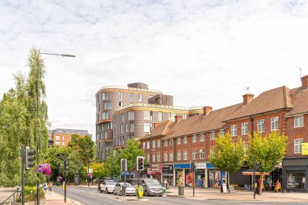 2 bedroom Flat for sale in Station Road, Sidcup, London, DA15