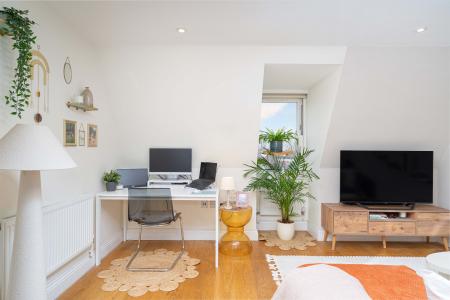 2 bedroom Flat to let in Travers House, London, SE10
