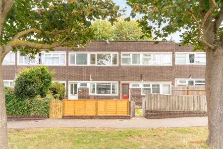 3 bedroom Terraced House to let in Belvoir Close, Mottingham, London, SE9