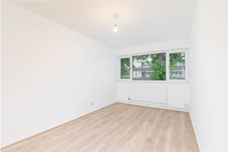 3 bedroom Terraced House to let in Belvoir Close, Mottingham, London, SE9