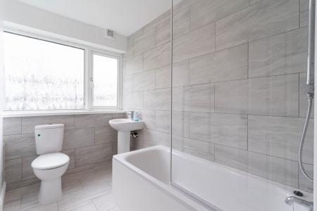 3 bedroom Terraced House to let in Belvoir Close, Mottingham, London, SE9