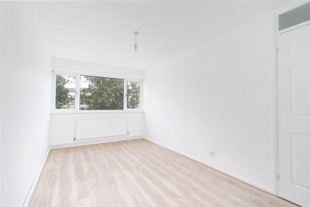 3 bedroom Terraced House to let in Belvoir Close, Mottingham, London, SE9