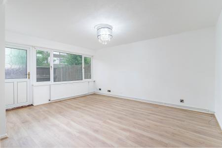 3 bedroom Terraced House to let in Belvoir Close, Mottingham, London, SE9