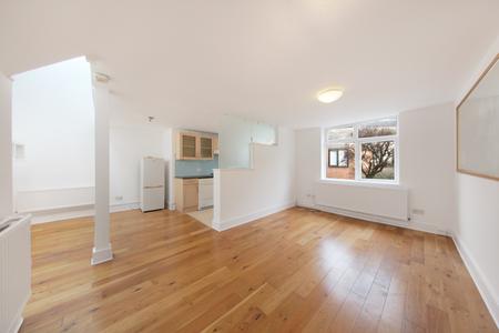 2 bedroom Terraced House to let in Dulwich Lawn Close, East Dulwich, London, SE22