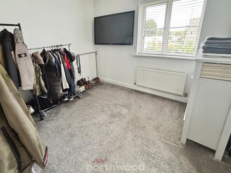 3 bedroom Semi-detached house for sale in Highfield Close, Doncaster, Doncaster, DN7