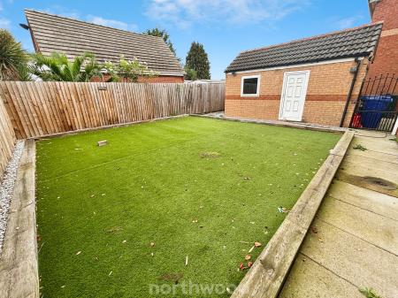 3 bedroom Semi-detached house for sale in Highfield Close, Doncaster, Doncaster, DN7