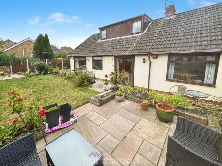 3 bedroom Bungalow for sale in Lings Lane, Hatfield, Doncaster, DN7