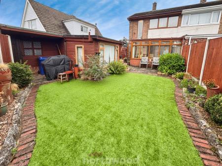 3 bedroom Semi-detached house for sale in Millard Avenue, Hatfield, Doncaster, DN7