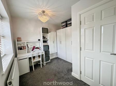 2 bedroom Maisonette for sale in Paddock Way, Hatfield, Doncaster, DN7