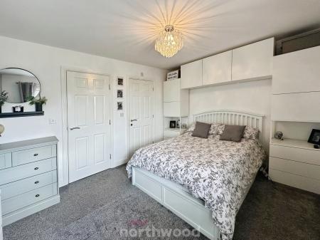 2 bedroom Maisonette for sale in Paddock Way, Hatfield, Doncaster, DN7