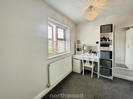 2 bedroom Maisonette for sale in Paddock Way, Hatfield, Doncaster, DN7