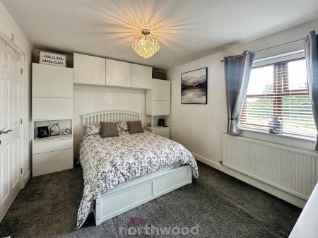 2 bedroom Maisonette for sale in Paddock Way, Hatfield, Doncaster, DN7