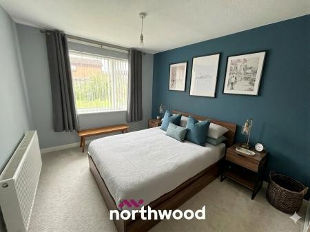 2 bedroom Bungalow for sale in Homestead Garth, Hatfield, Doncaster, DN7