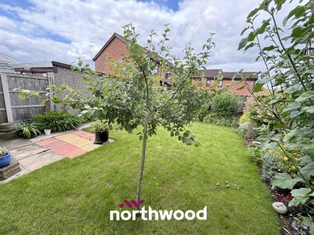 2 bedroom Bungalow for sale in Homestead Garth, Hatfield, Doncaster, DN7