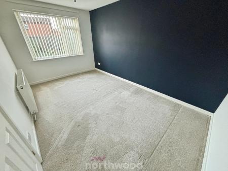 2 bedroom Bungalow for sale in Homestead Garth, Hatfield, Doncaster, DN7