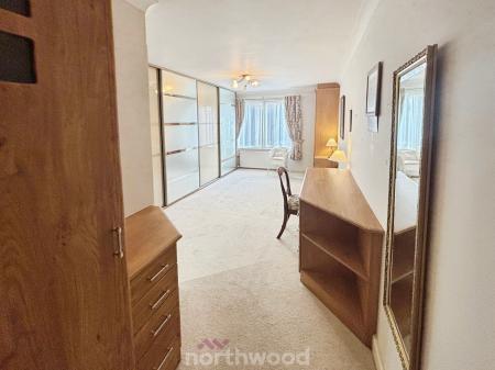 3 bedroom Bungalow for sale in St Georges Avenue, Dunsville, Doncaster, DN7