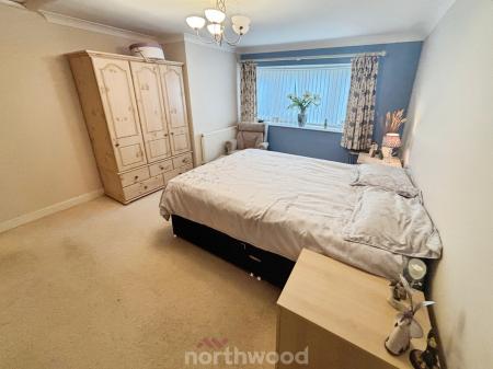 3 bedroom Bungalow for sale in St Georges Avenue, Dunsville, Doncaster, DN7