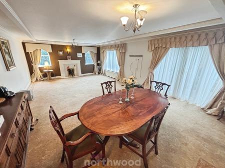 3 bedroom Bungalow for sale in St Georges Avenue, Dunsville, Doncaster, DN7