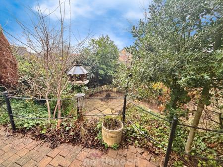 3 bedroom Bungalow for sale in St Georges Avenue, Dunsville, Doncaster, DN7