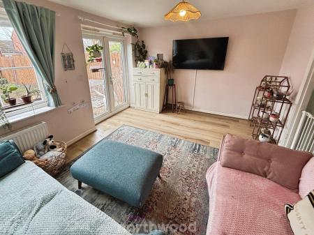 3 bedroom Semi-detached house for sale in Thorncliffe Drive, Stainforth, Doncaster, DN7