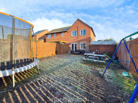 3 bedroom Semi-detached house for sale in Thorncliffe Drive, Stainforth, Doncaster, DN7
