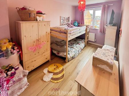 3 bedroom Semi-detached house for sale in Thorncliffe Drive, Stainforth, Doncaster, DN7