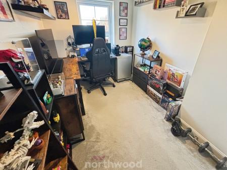 3 bedroom Semi-detached house for sale in Saxon Avenue Hatfield, Hatfield, Doncaster, DN7