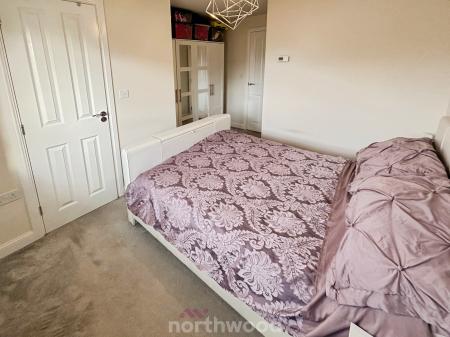 3 bedroom Semi-detached house for sale in Saxon Avenue Hatfield, Hatfield, Doncaster, DN7