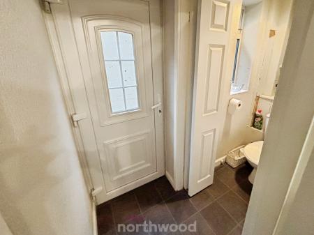 3 bedroom Semi-detached house for sale in Oldfield Crescent, Stainforth, Doncaster, DN7