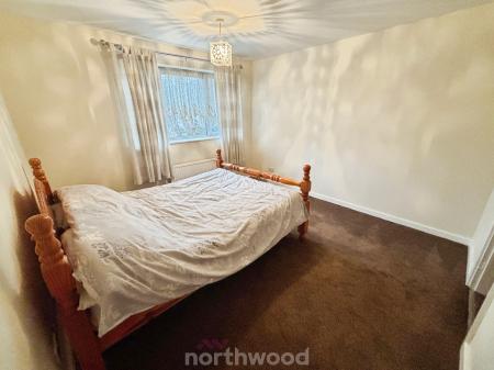 3 bedroom Semi-detached house for sale in Oldfield Crescent, Stainforth, Doncaster, DN7