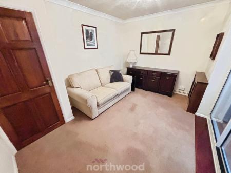2 bedroom Bungalow for sale in Abbey Way, Dunscroft, Doncaster, DN7