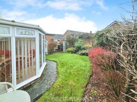 2 bedroom Bungalow for sale in Abbey Way, Dunscroft, Doncaster, DN7